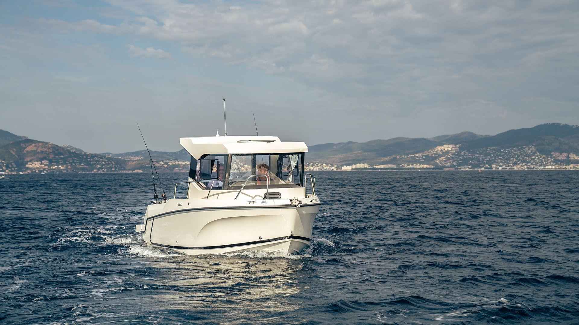 Arvor-625-Sportsfish-External-4_8_11zon